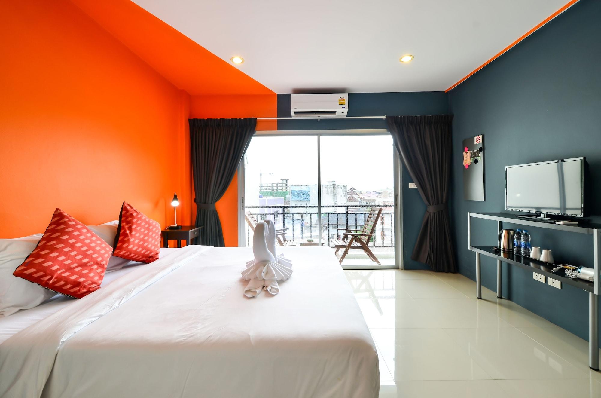Two Color Patong Hotell Eksteriør bilde